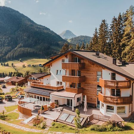 Gluexplatzl Appartements Am Wald ザンクト・マルティン・アム・テンネンゲビルゲ エクステリア 写真