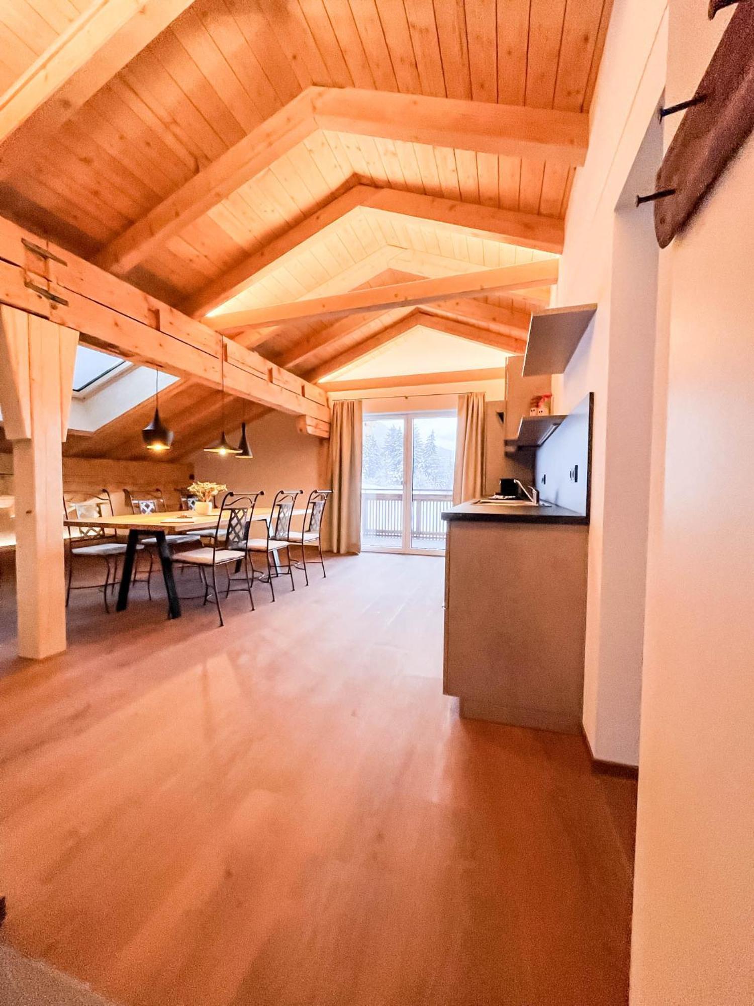 Gluexplatzl Appartements Am Wald ザンクト・マルティン・アム・テンネンゲビルゲ 部屋 写真
