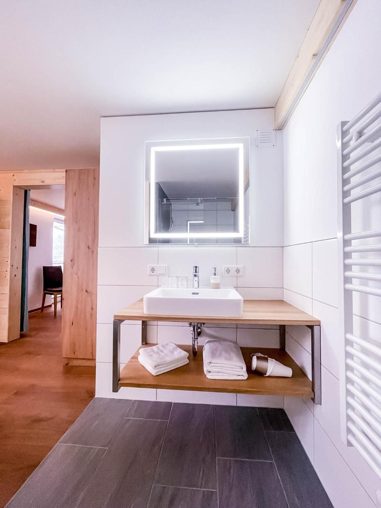 Gluexplatzl Appartements Am Wald ザンクト・マルティン・アム・テンネンゲビルゲ 部屋 写真