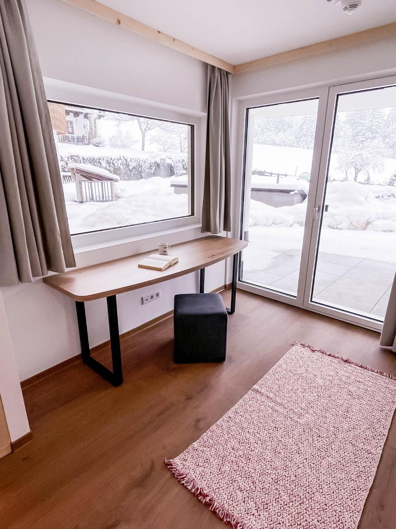 Gluexplatzl Appartements Am Wald ザンクト・マルティン・アム・テンネンゲビルゲ 部屋 写真